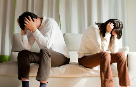 丈夫一心領養(yǎng)孩子，妻子一紙親子鑒定驗渣男！實在太渣啦！