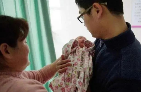 親子鑒定證明非婚生子法院會(huì)判決離婚嗎？可以要求過(guò)錯(cuò)方賠償嗎？