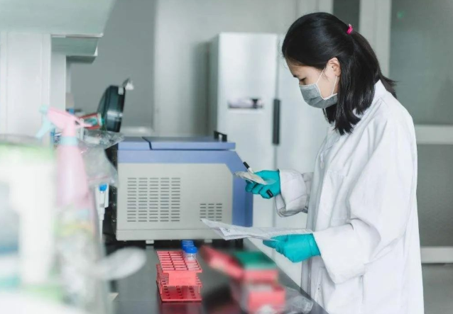 通過血型能否看出孩子是不是親生的？關于染色體親子鑒定準確率